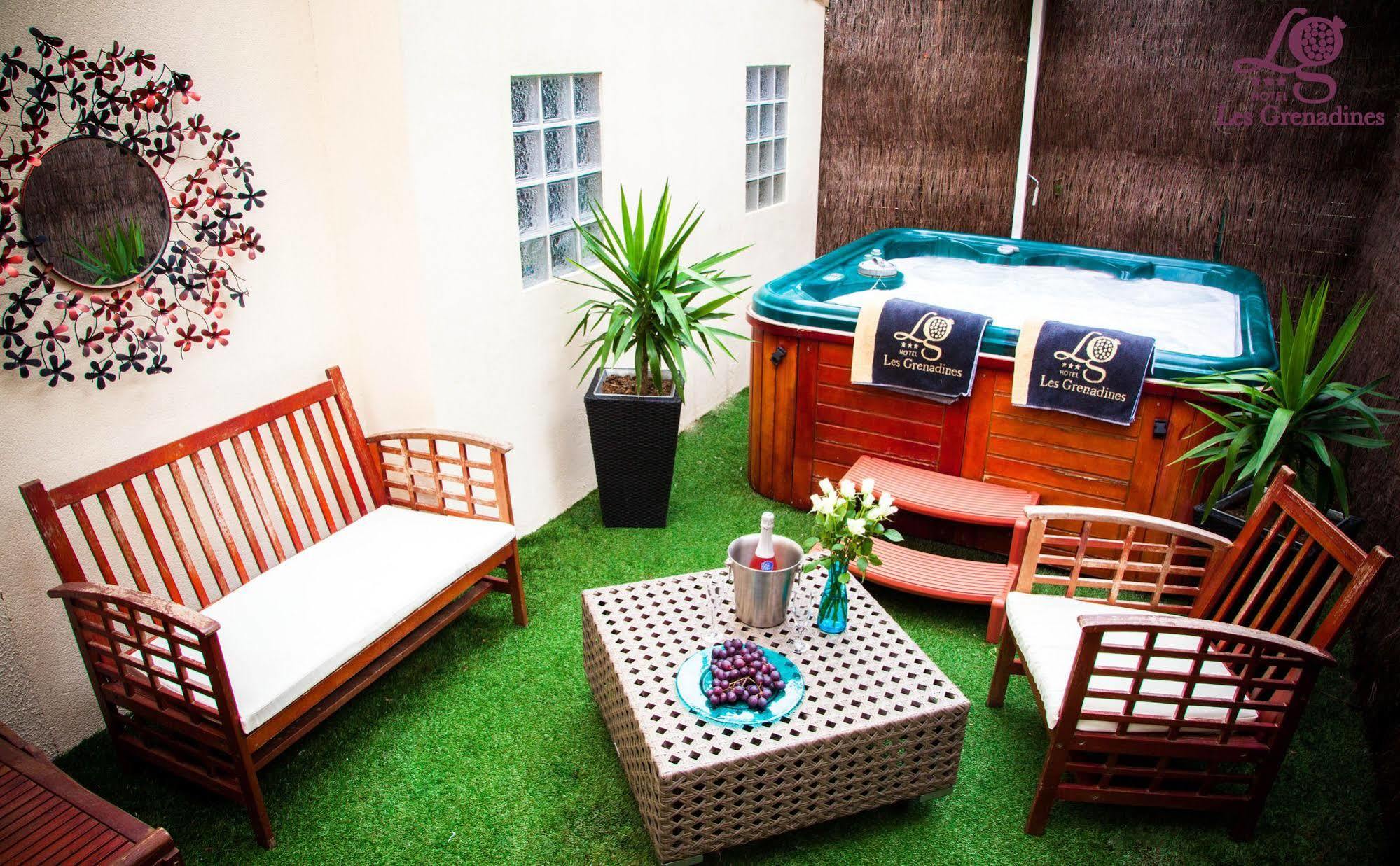 Hotel Les Grenadines Agde Ngoại thất bức ảnh
